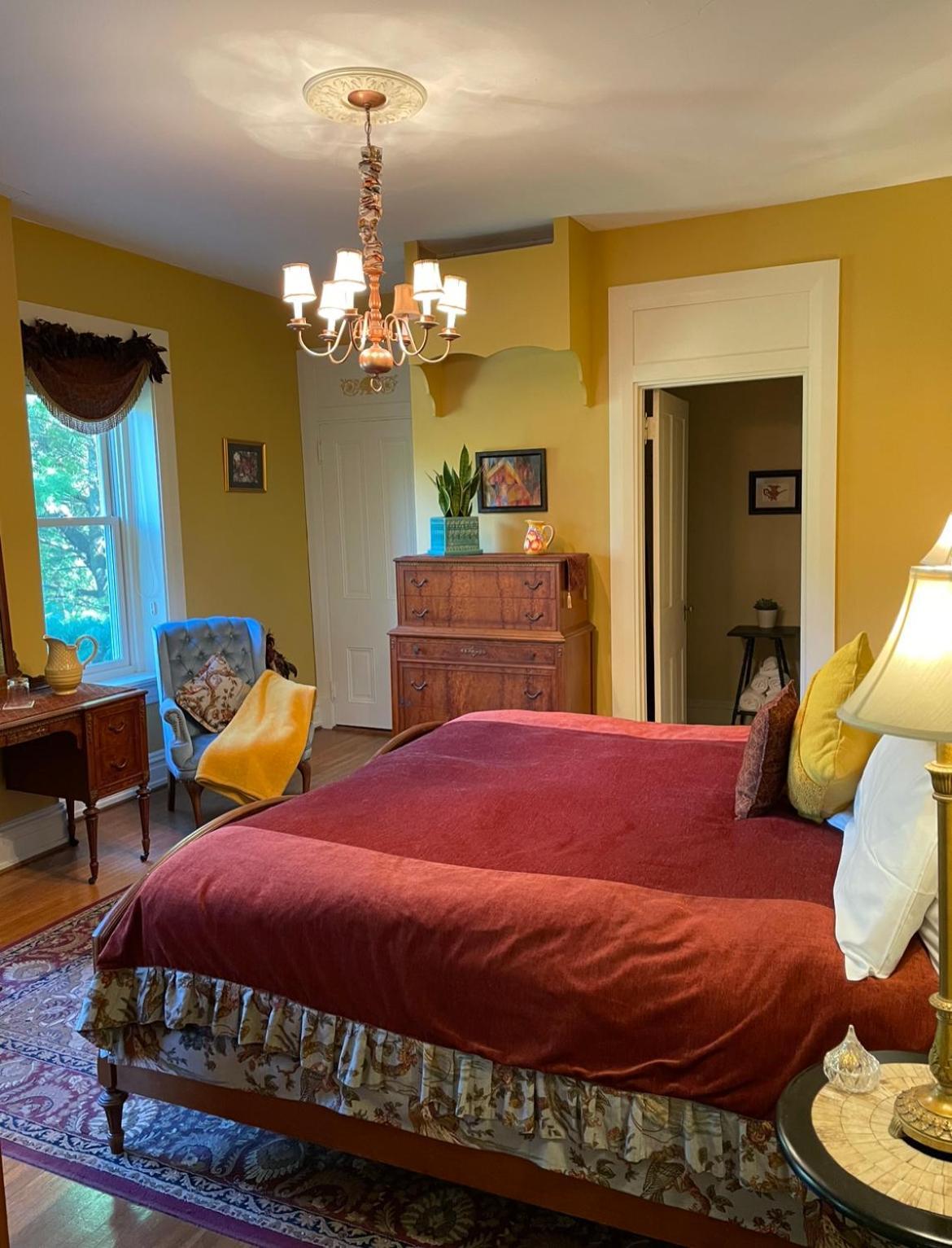 Hollinger House 3*