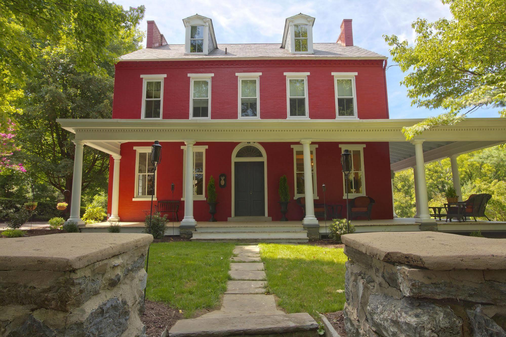 Hollinger House Wabank